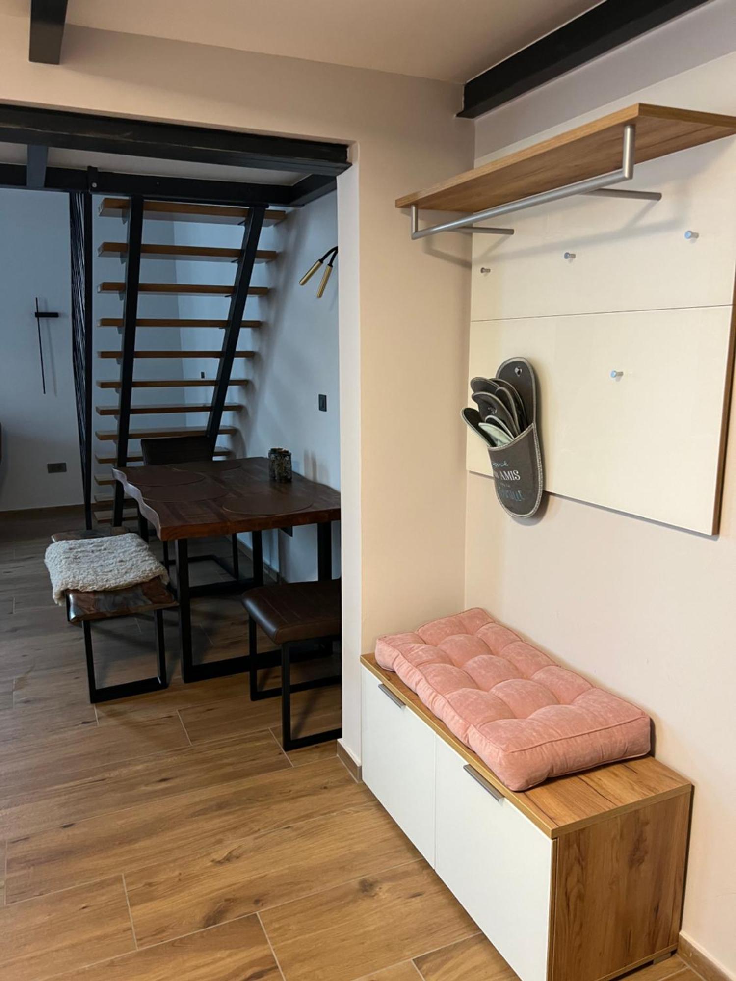 Saturn Apartment